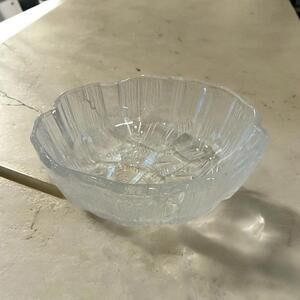 Vintage HOYA Japan Glass ICEBERG Textured Dessert Bowl 5.5”